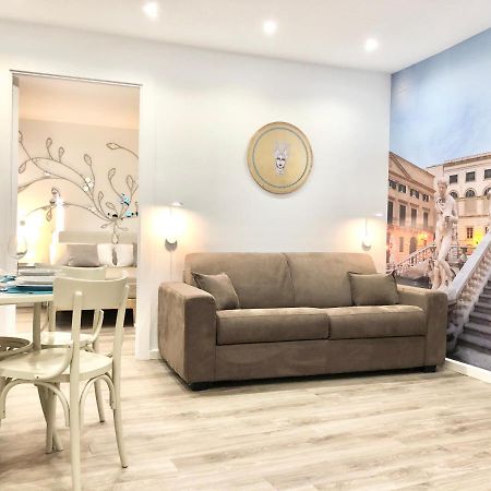 Suite 4 Canti ปาแลร์โม ภายนอก รูปภาพ